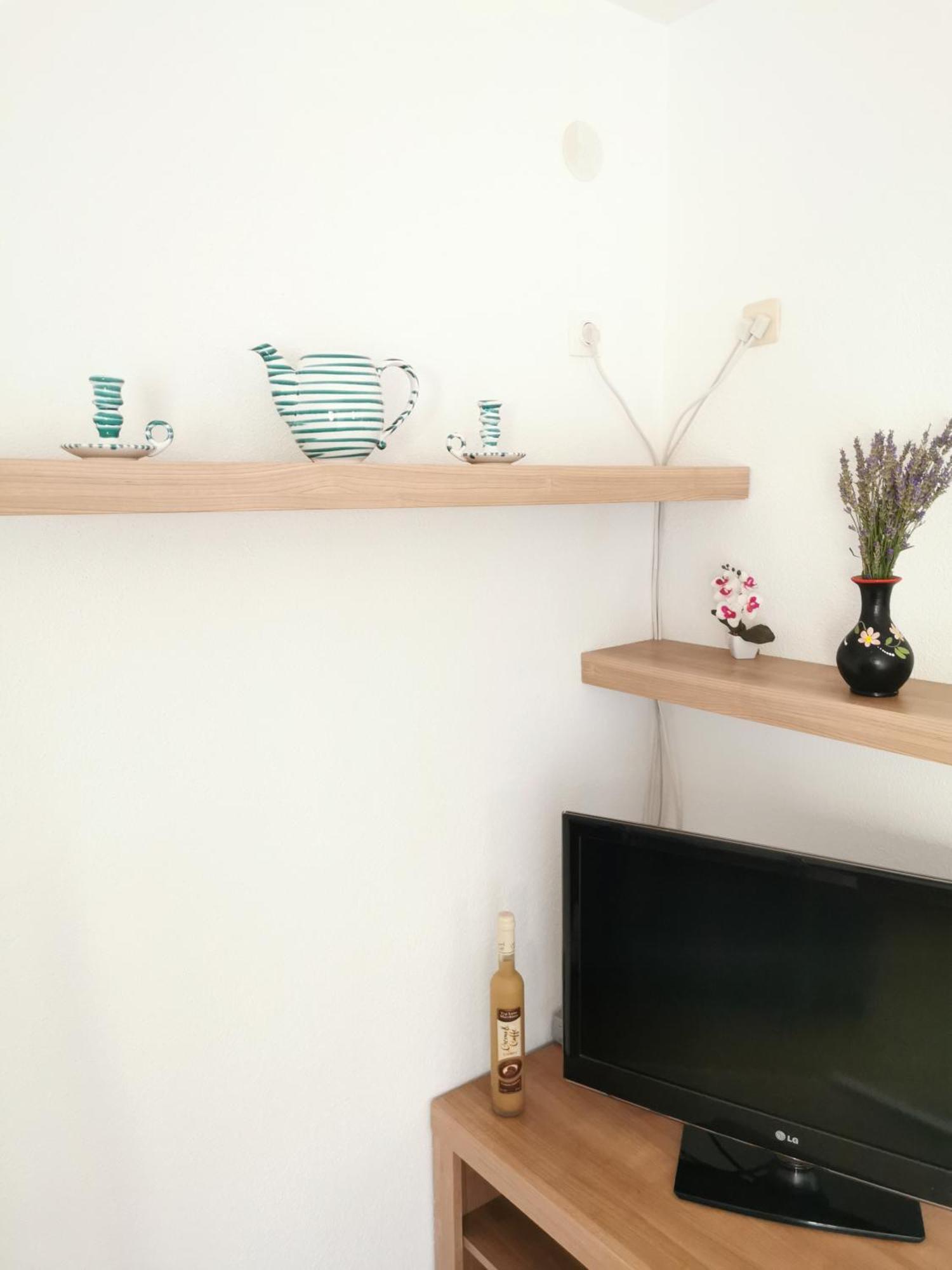 Apartmani Gabi 策萨利卡 外观 照片