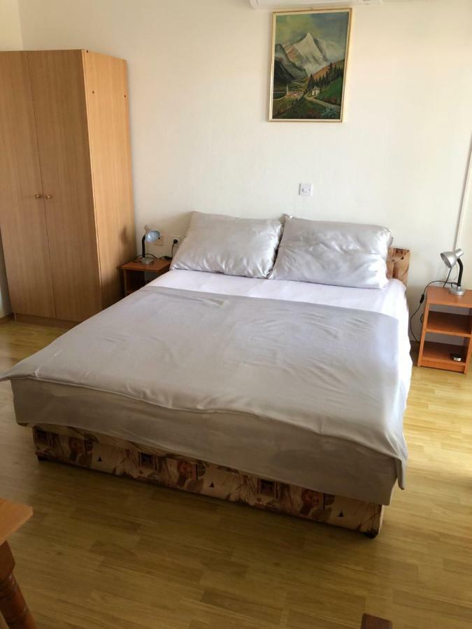 Apartmani Gabi 策萨利卡 外观 照片