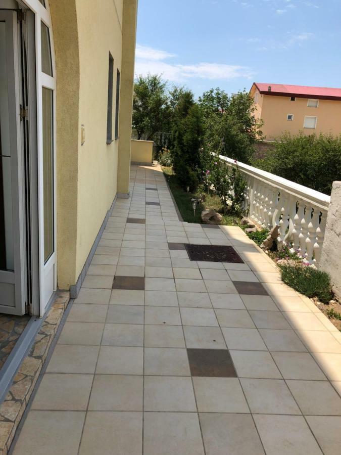 Apartmani Gabi 策萨利卡 外观 照片