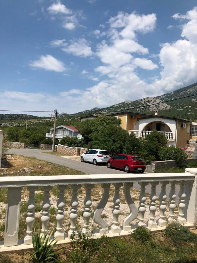 Apartmani Gabi 策萨利卡 外观 照片