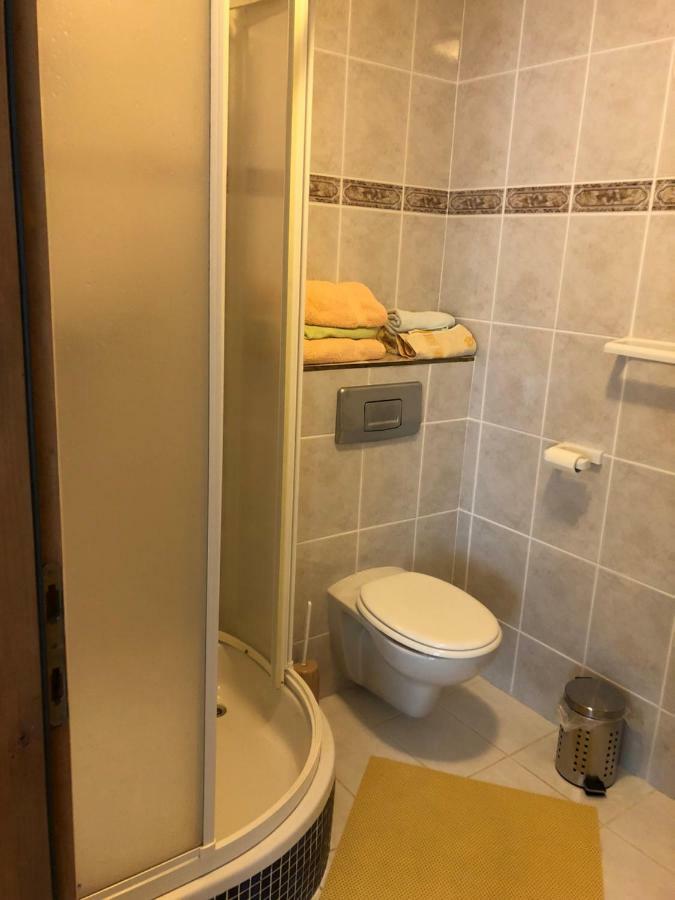 Apartmani Gabi 策萨利卡 外观 照片